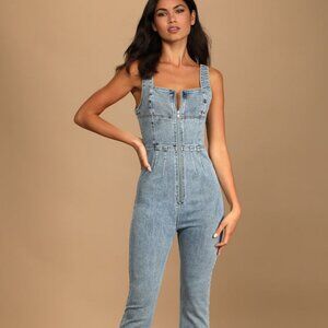 Lulus Keep Groovin' Light Wash Denim Zip-front Jumpsuit Blue - Size M
